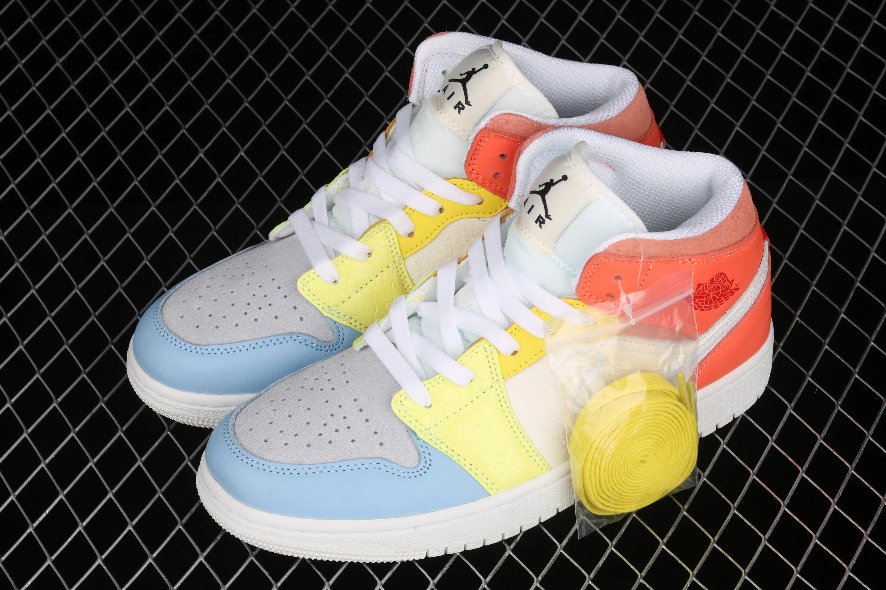 All categories Air Jordan Jordan series basketball shoes Air Jordan 1 Mid Air Jordan 1 Mid AJ1 Joe 1 color stitching mid-top basketball shoes DJ6908-100